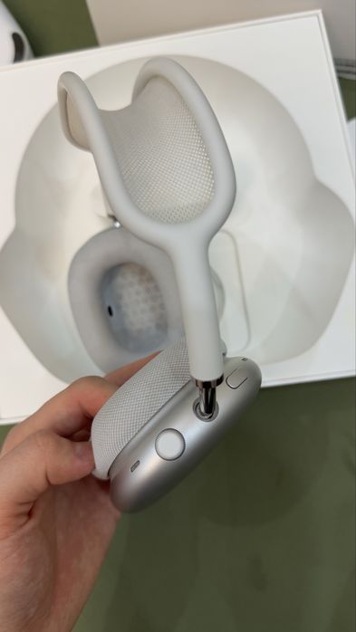 Airpods max