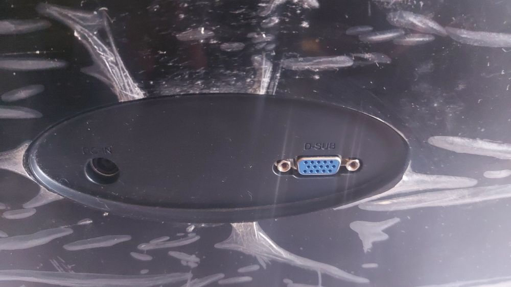 LG Flatron E2040S-PN led monitor