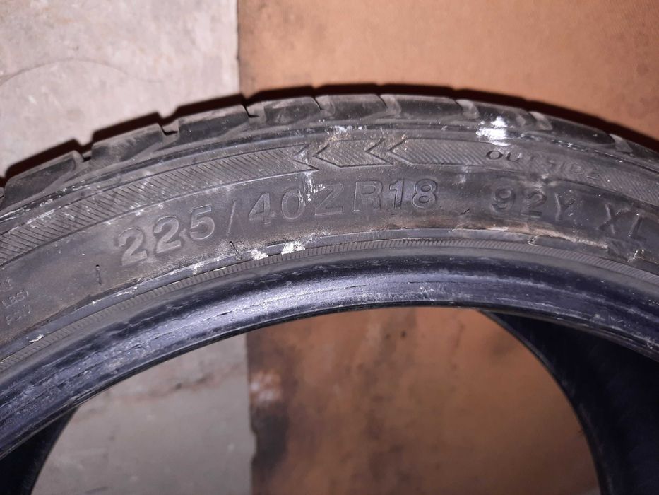 Гуми 225 40 18 Сайлун