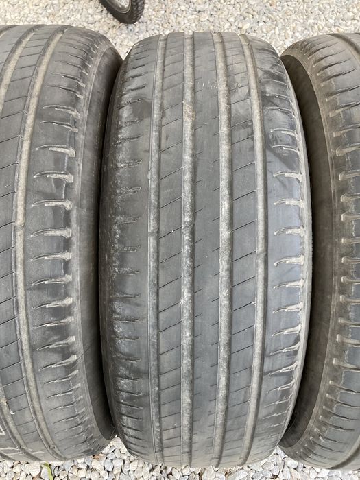 Гуми за джип 225-65-17