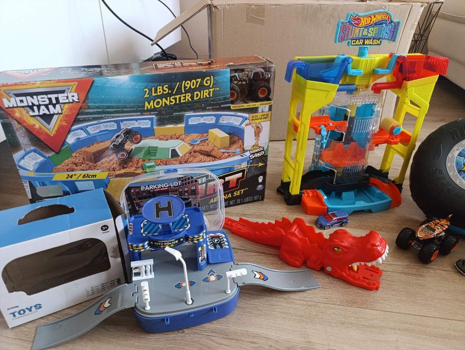 Hot wheels, Monster jam арена и други