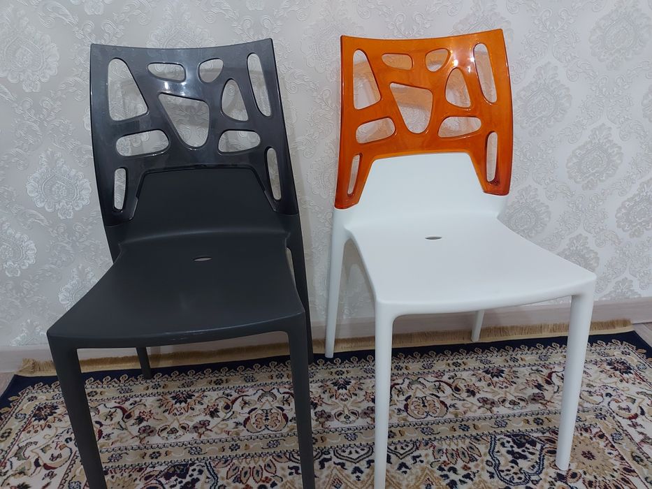 Стулья пластиковые производства Турции