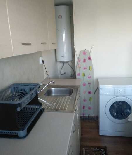 Дава се под наем Двустаен апартамент в Бургас, Лазур - 57 кв.м за 150 € - Снимка #2