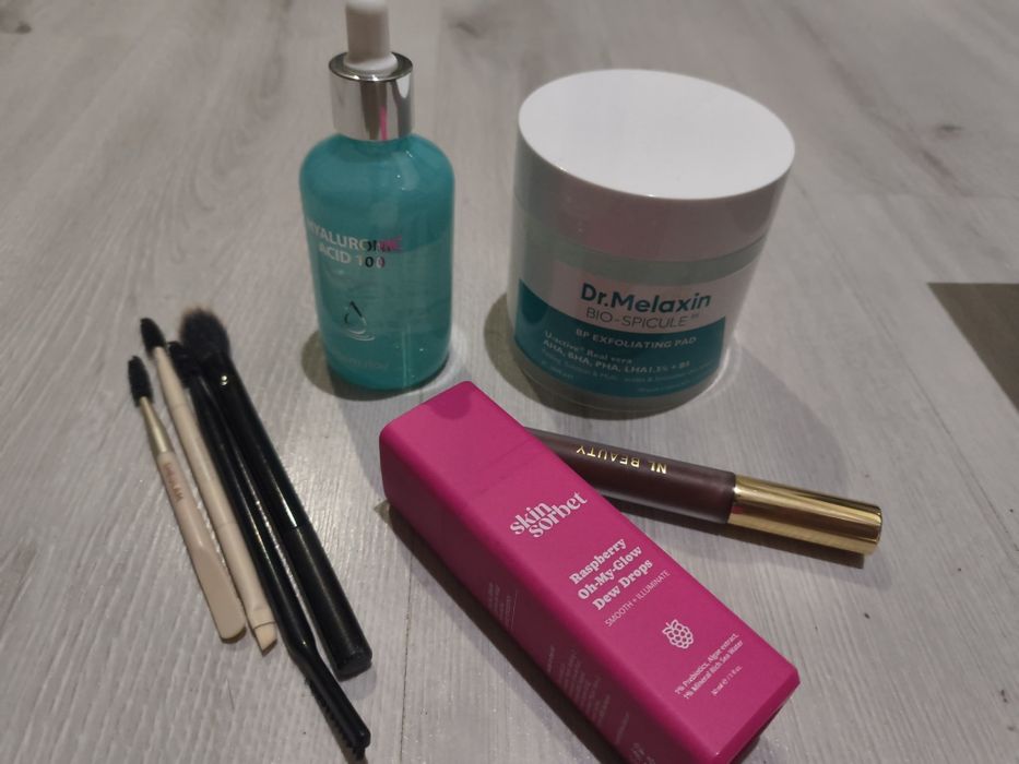 комплект козметика корейска