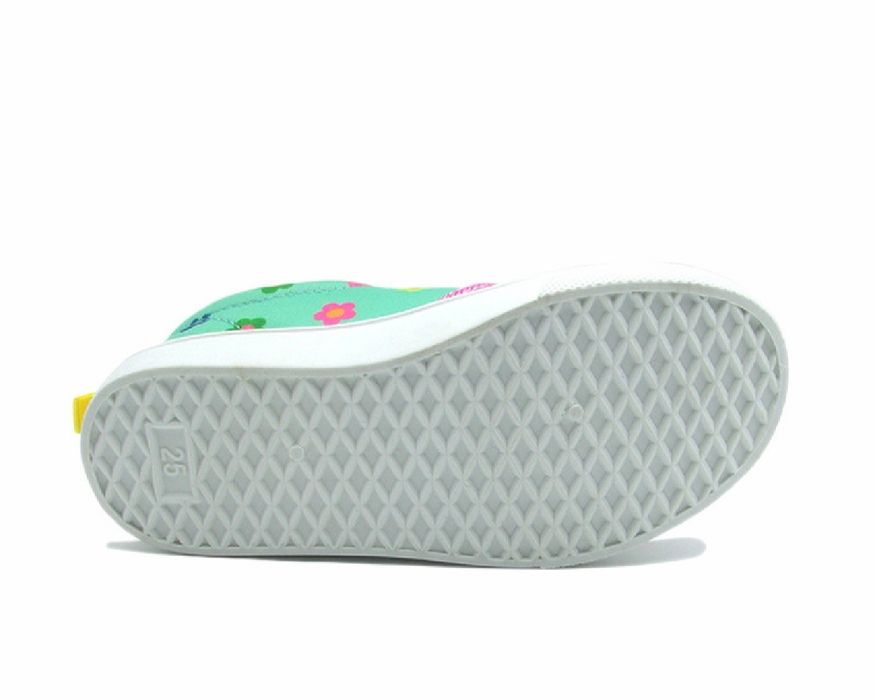 Обувь на девочку, макасины