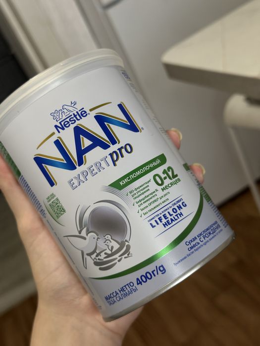 Продам детскую смесь NAN expert pro