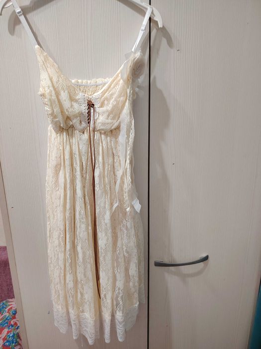 Продам платья бу