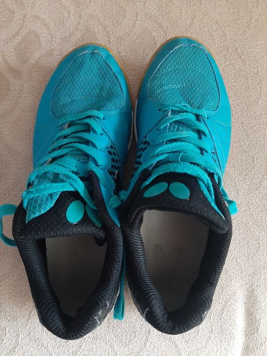 Обувки за тенис на маса.