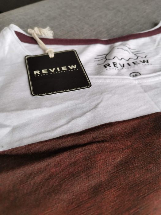 Тениска Review