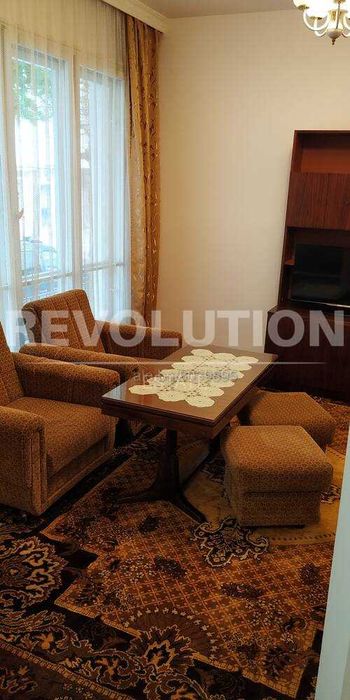 Дава се под наем Четиристаен апартамент в Варна, Център - 130 кв.м за 612 € - Снимка #3