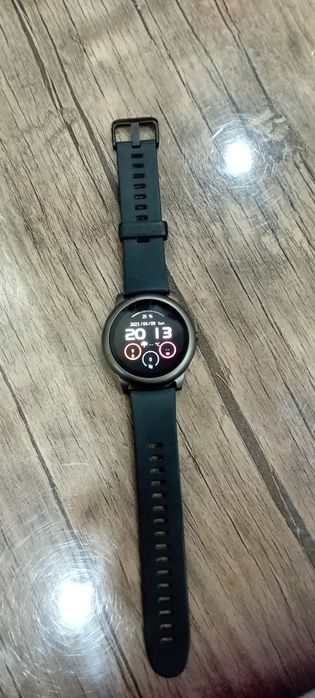 Смарт соат сотилади