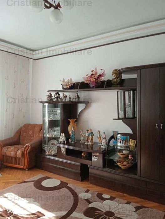Etaj 1 MOBILAT- UTILAT 3 cam 70mp Obor Conf 1 Duplex — fotografia 1