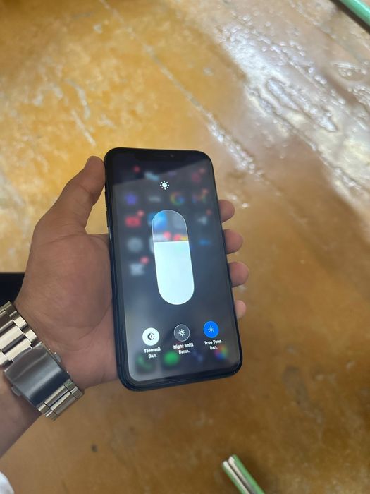 Iphone 11 idial xolatda