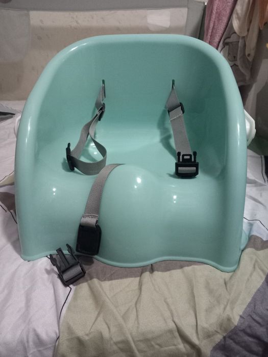 Scaun bebe pentru vacanta