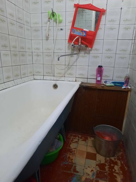 Srochno kvartira sotiladi. Ipotekaga ham bo‘ladi. Narxi 520 million