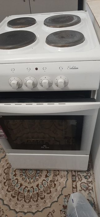 Продам электрическую плиту