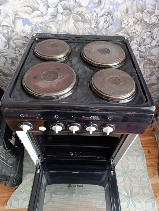 Плита электрическая (4 конфорки)