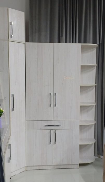 Прихожая  для любого помещения