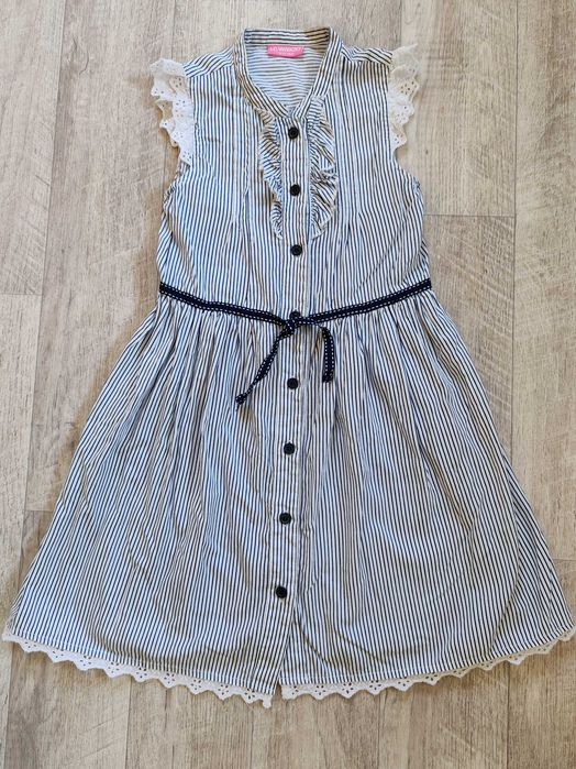 Платье на девочку 5-7лет