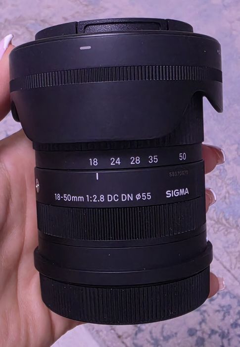 Обектив Sigma 18-50mm