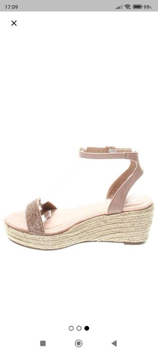 Нови сандали Anna Field