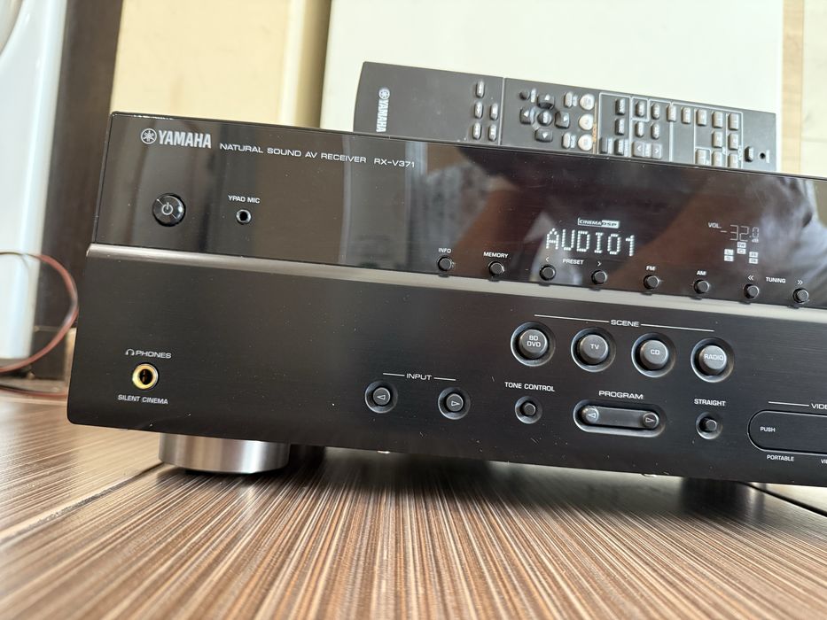 Като нова Yamaha RX-V371