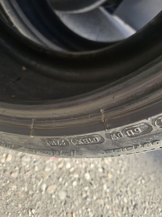 Vand 2 anvelope michelin alpin 265 35 19  dot 2019 a
