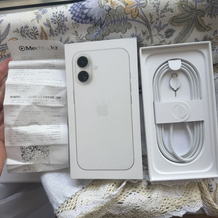 Продам айфон iphone 16