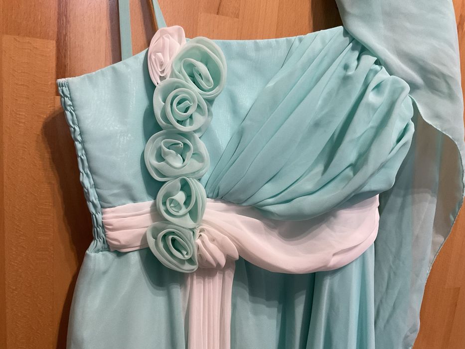 Рокля за повод,цвят мента ,размер М