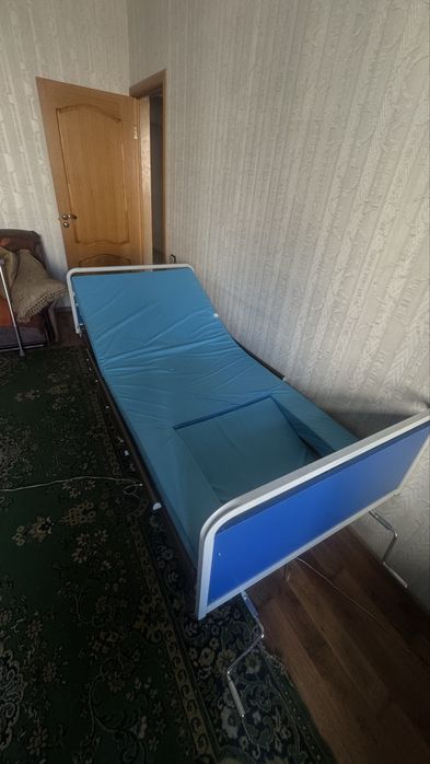 Медецинская кровать