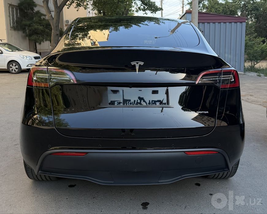 Tesla Model Y Dual Motor Long Range 2022-23