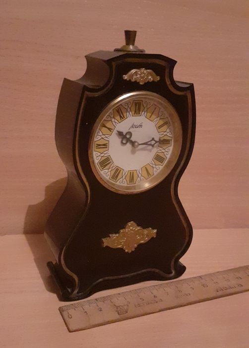 Продам часы механические