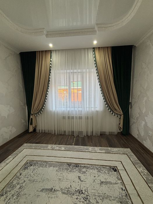 продам шторы хорошие