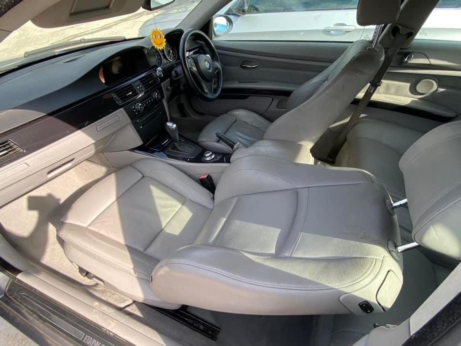 Dezmembrez BMW 335d E92 Bi-turbo 286cp,Recaro gri ,volan padele,Xenon