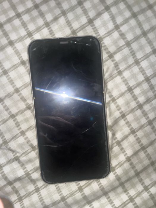 Айфон 11 64 гб состаяние идеальный 75%