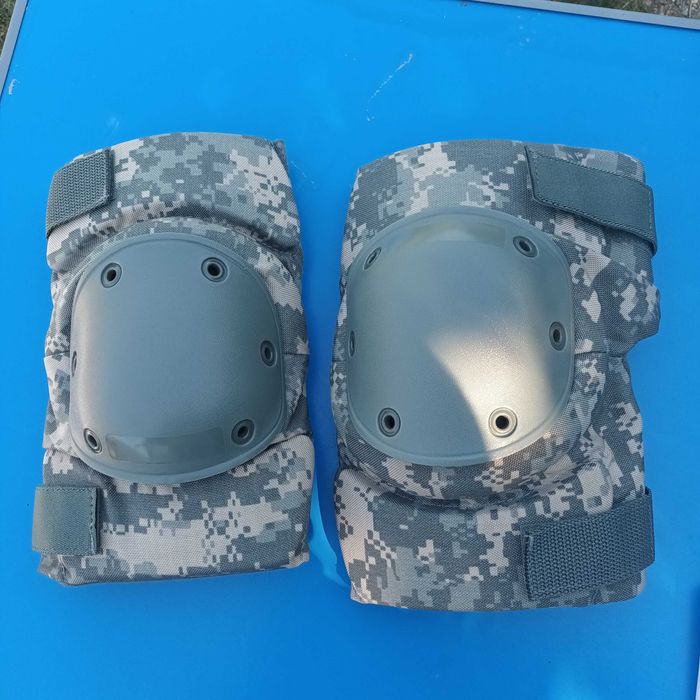 Set genunchiere + cotiere surplus US Army, camuflaj digital