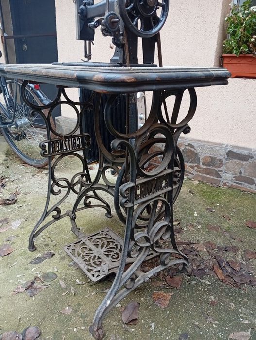 Cadru masina de cusut