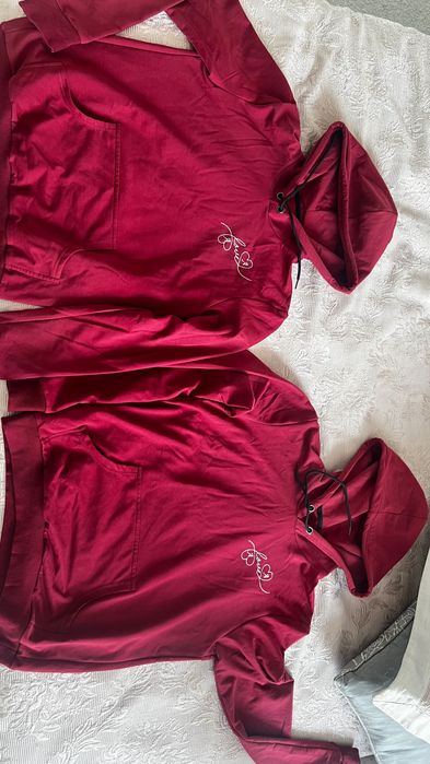 Худди для нее и для него