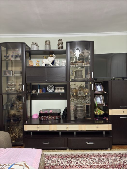 Продам стенку в зал