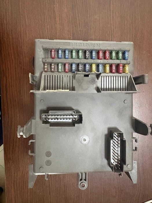 Tablou sigurante Renault Laguna II 8200148809 8200004201