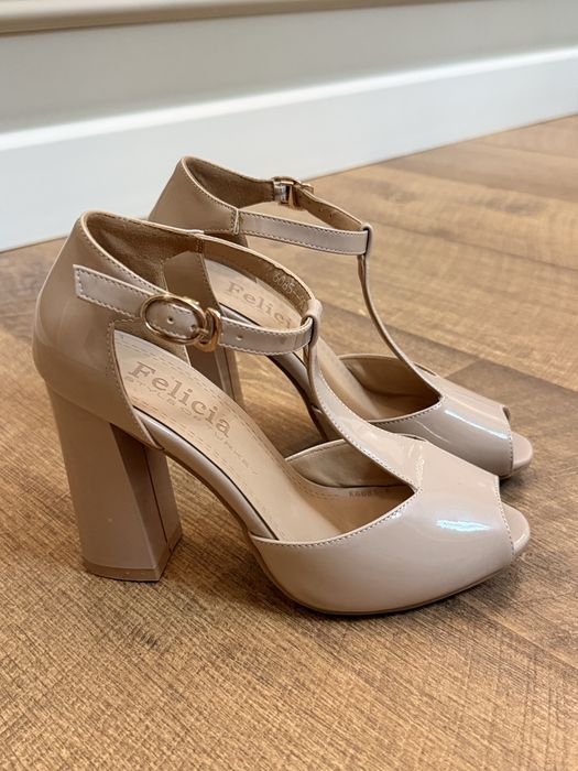 Продам туфли 35 размер