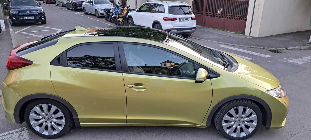 Honda Civic IX / 1.8 Vtec / Executive / 2013 / TVA Deductibil !