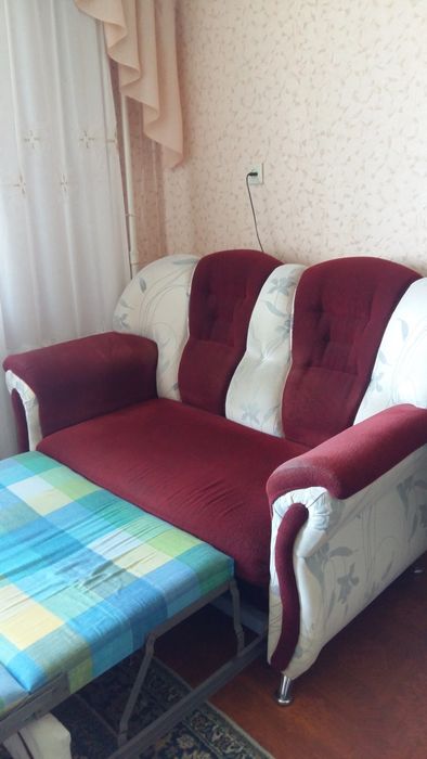 Продам диван -тройка