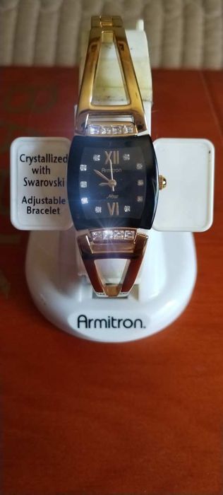 Позолоченные часы. США