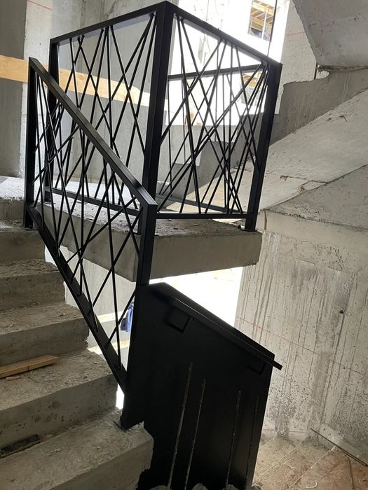 Изработка и Монтаж на метални изделия