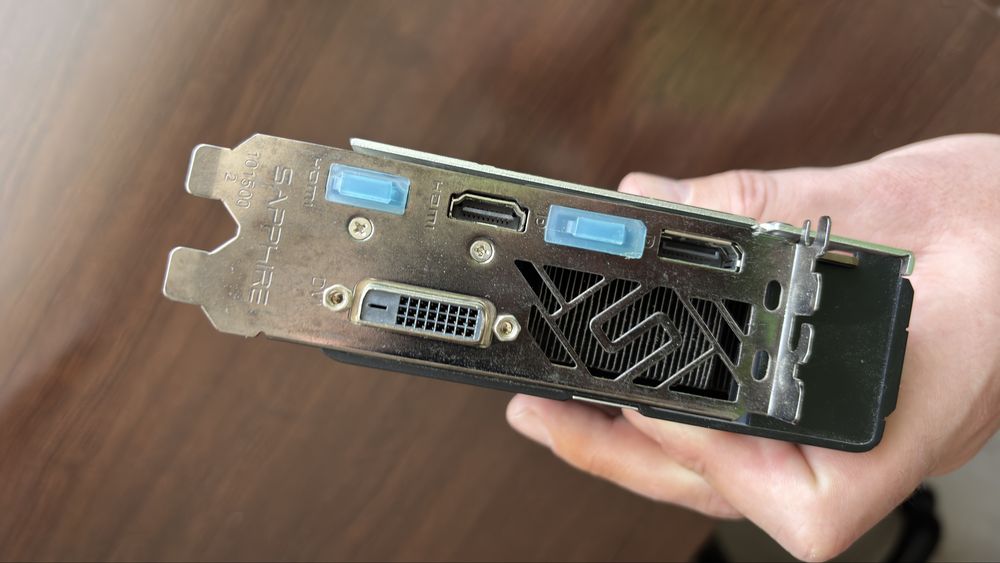 Placa video Sapphire Nitro+ AMD RX 570 4GB GDDR 5