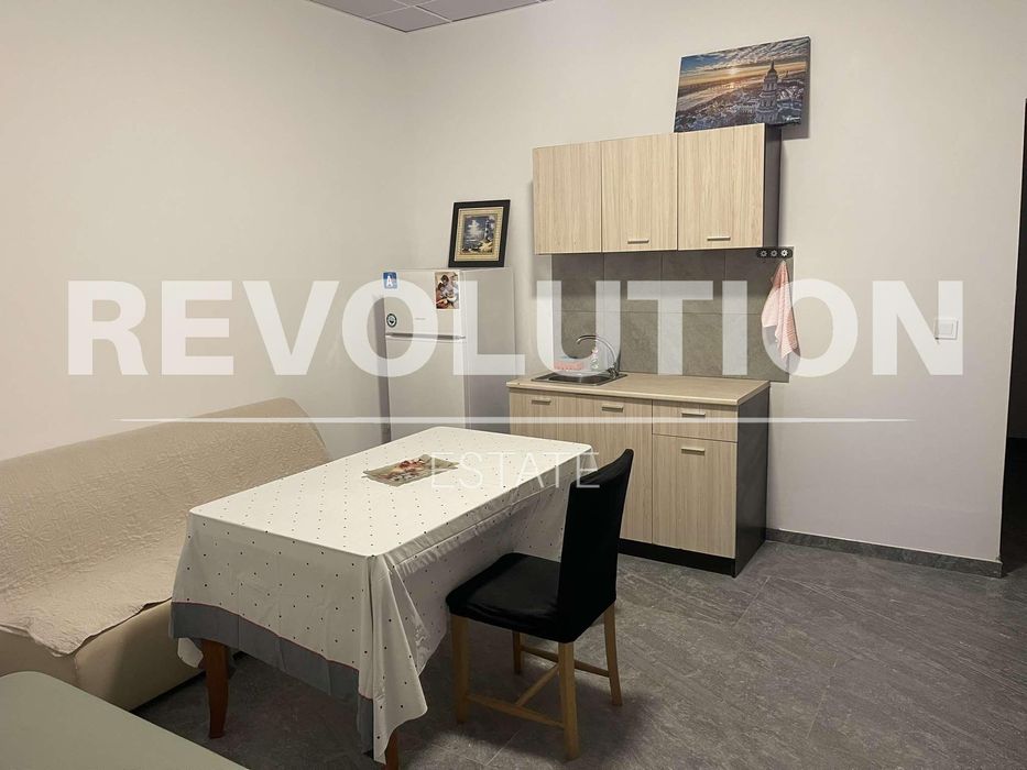 Дава се под наем Тристаен апартамент в Варна, Център - 75 кв.м за 500 € - Снимка #3