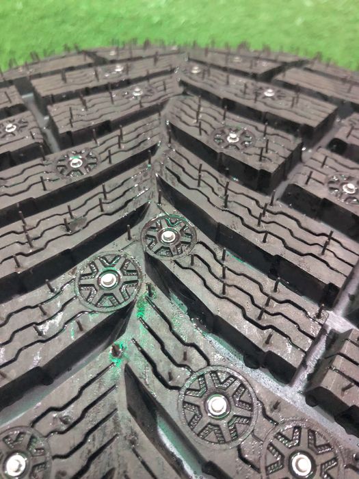 MICHELIN  X-Ice North 4 , 235/45 r 18