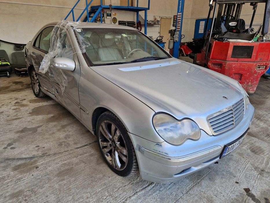 Mercedes W203 C220CDI 143кс 611 автоматик седан НА ЧАСТИ!