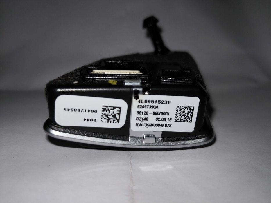 Многофункционални  бутони на волан без DSG пера AUDI A4 A5 Q5 ...